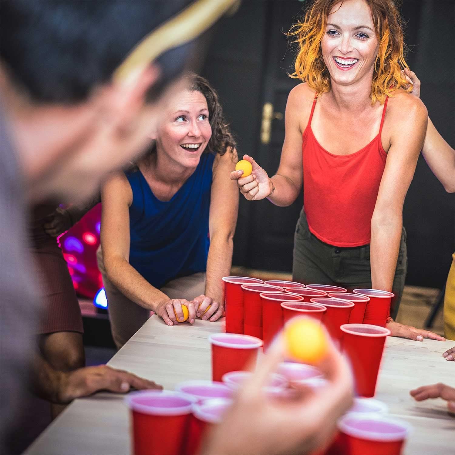100 Wiederverwendbare Beer Pong Becher Rot - 473 ml & 3 Bälle