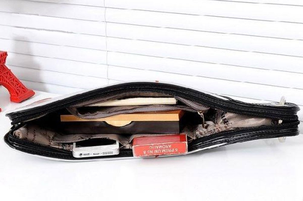 blutbad-damen-clutch