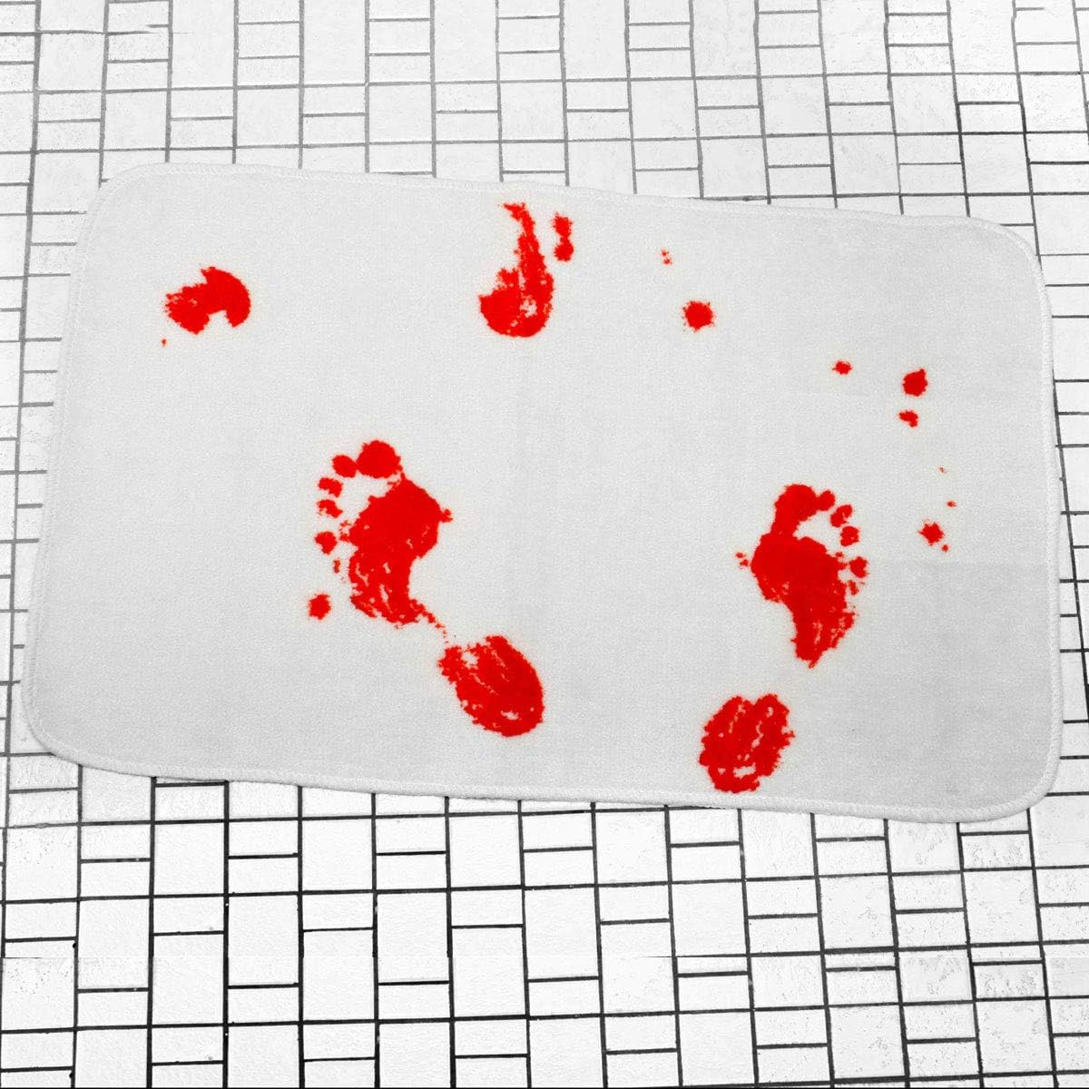 Blut Badematte - Realistischer Horror-Duschvorleger 71x51cm