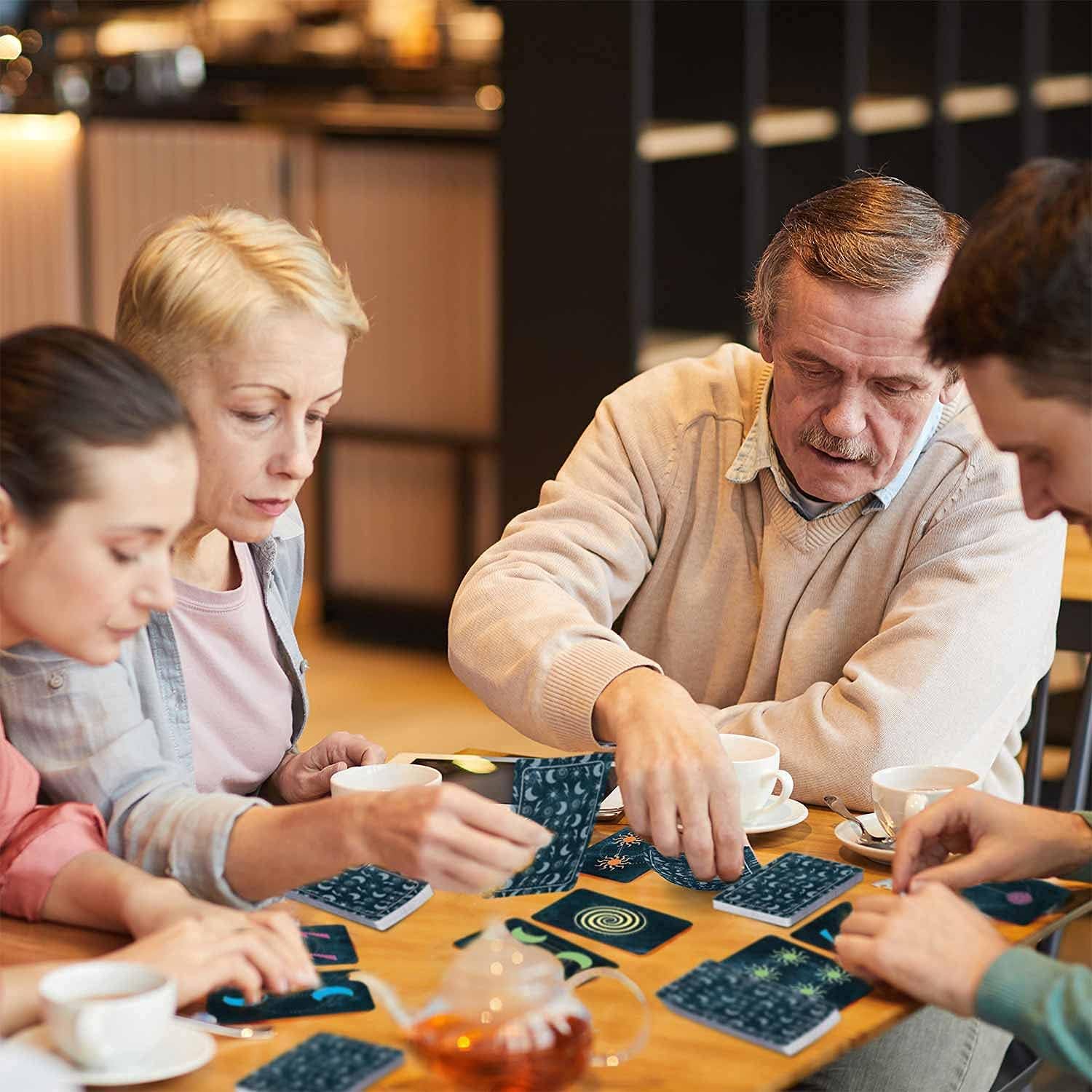 Flow Kartenspiel - Schnelles Party-Kartenspiel für 2-4 Personen
