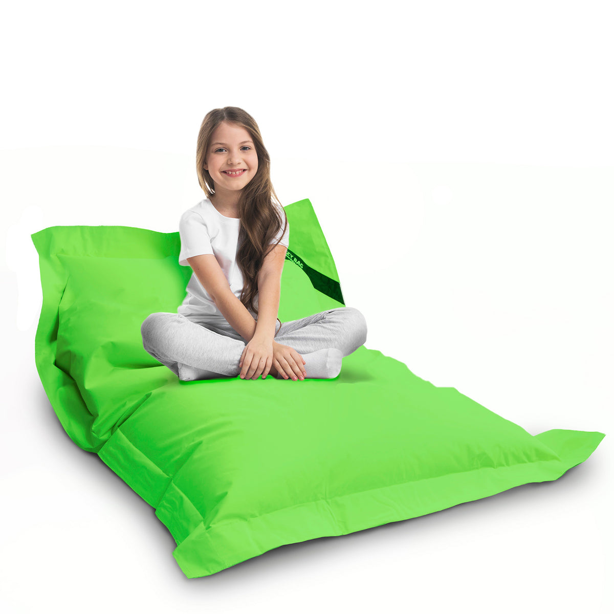 LazyBag Outdoor Sitzsack Junior – Wasserfestes Sitzkissen für Kinder