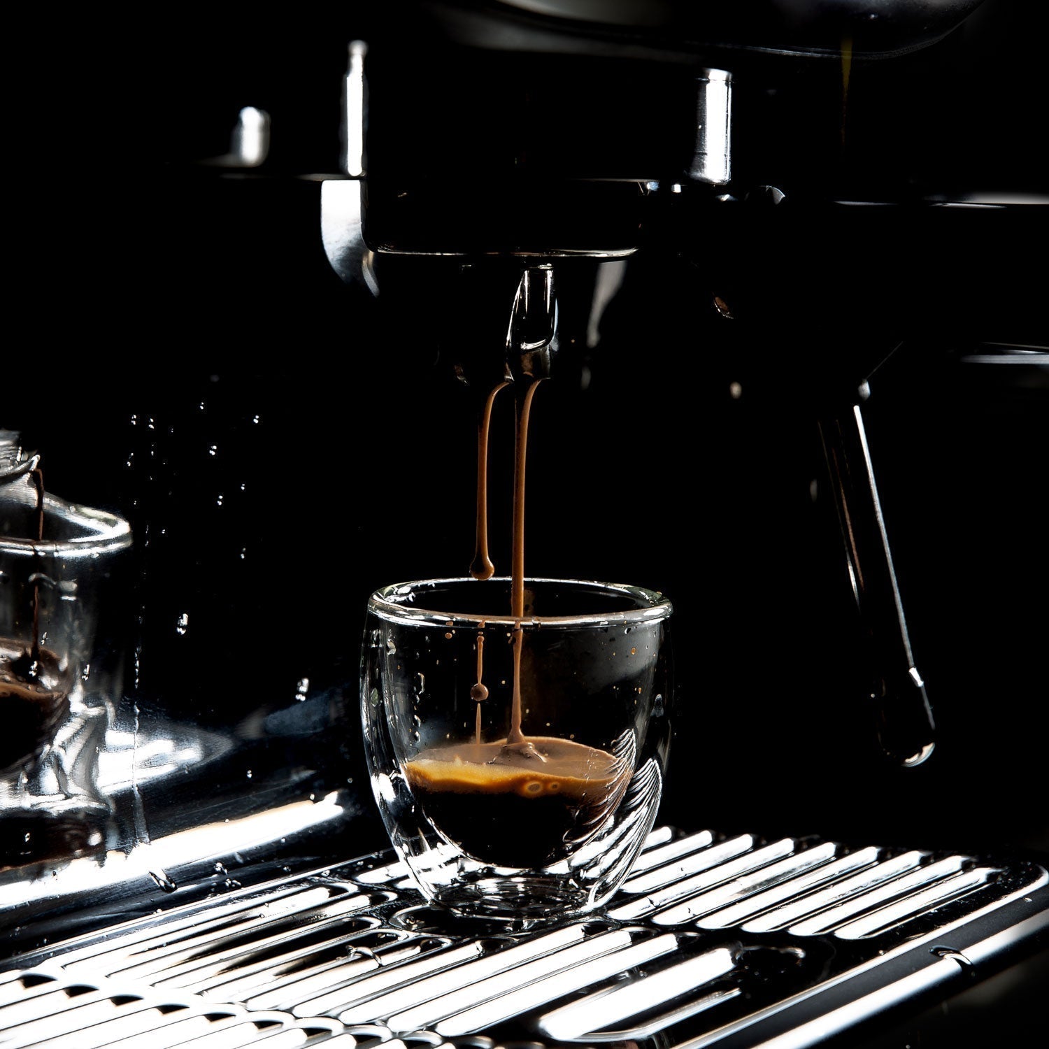 Dimono 6er Set Doppelwandige Espressogläser 80ml – Thermo-Design