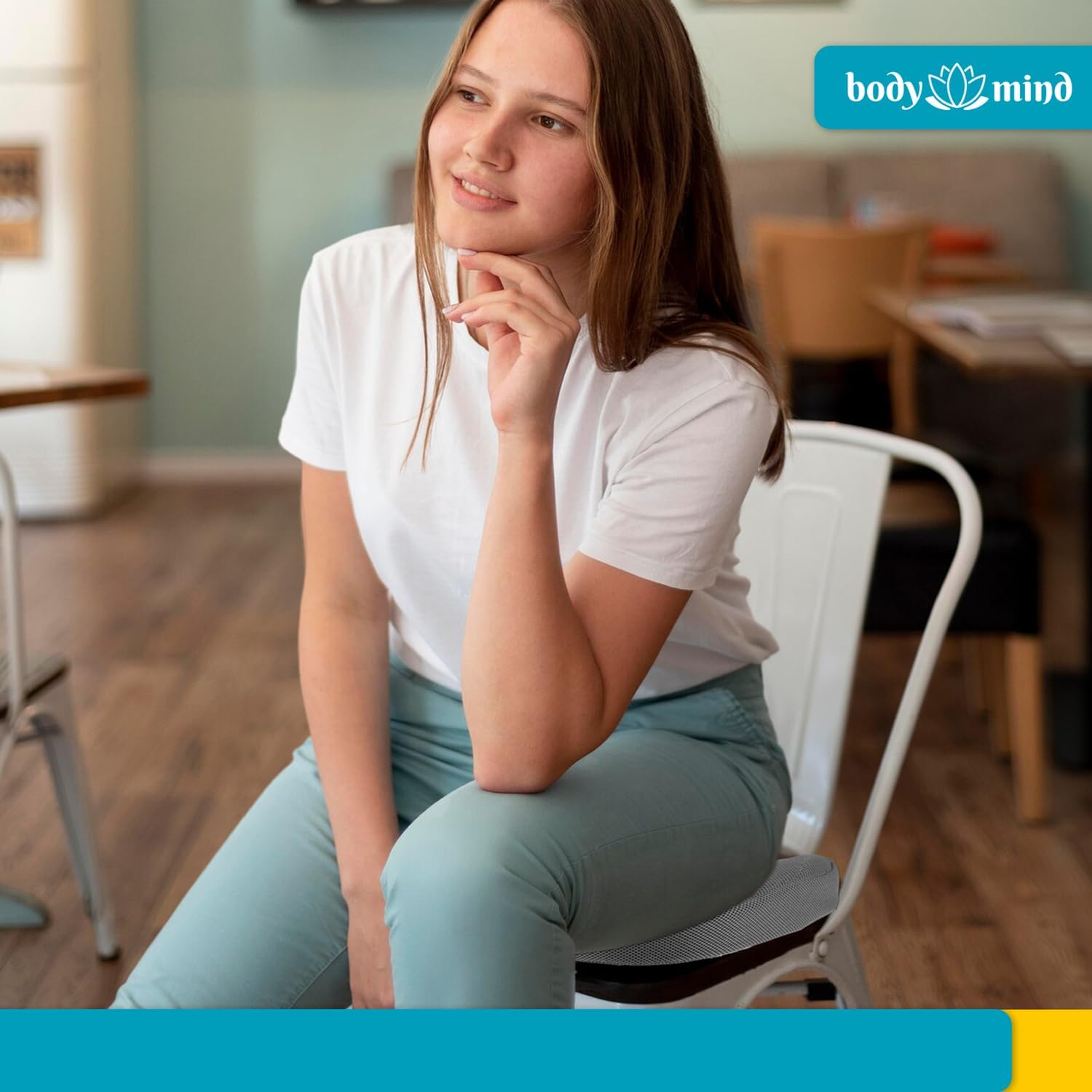 Orthopädisches Keilkissen mit Memory-Foam für Büro & Auto