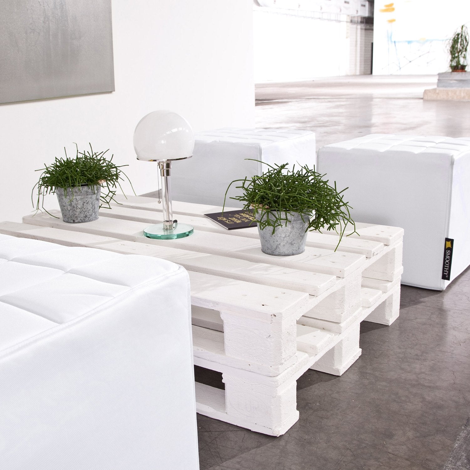 Smoothy-Lounge-Sitzwurfel-weiss