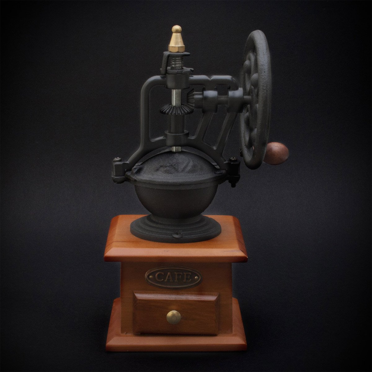 antik-design-kaffeemuehle-mit-kurbel