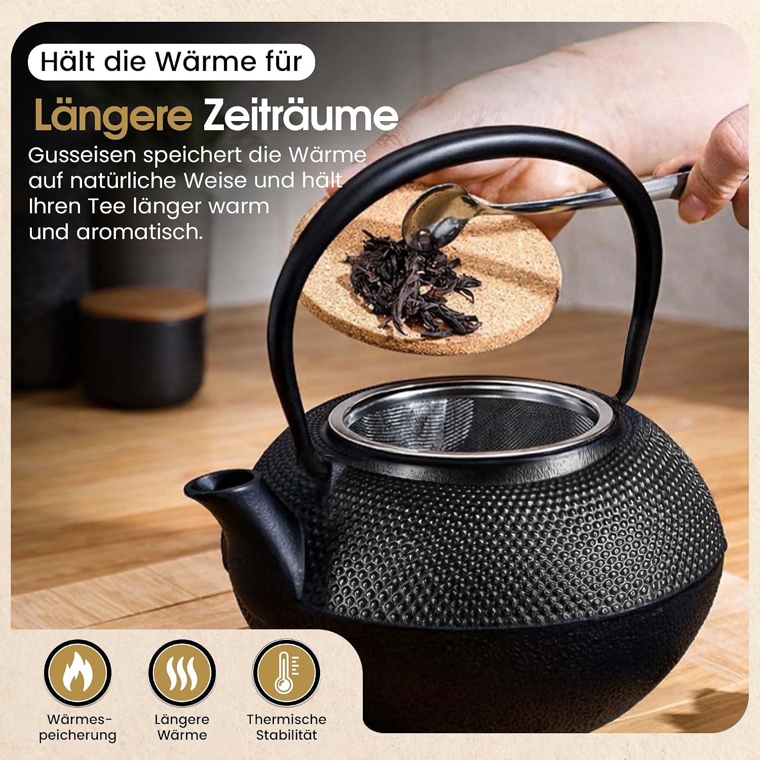 Teekanne aus Gusseisen 1,3l mit Sieb - Schwarz & Emailliert
