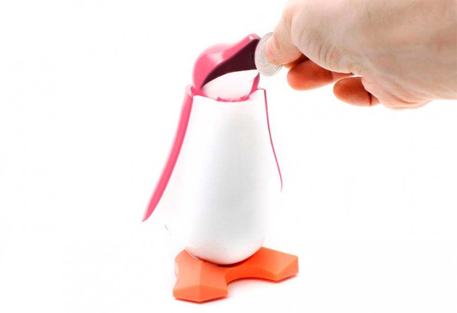 coin-penguin-chew-bank-sparschwein