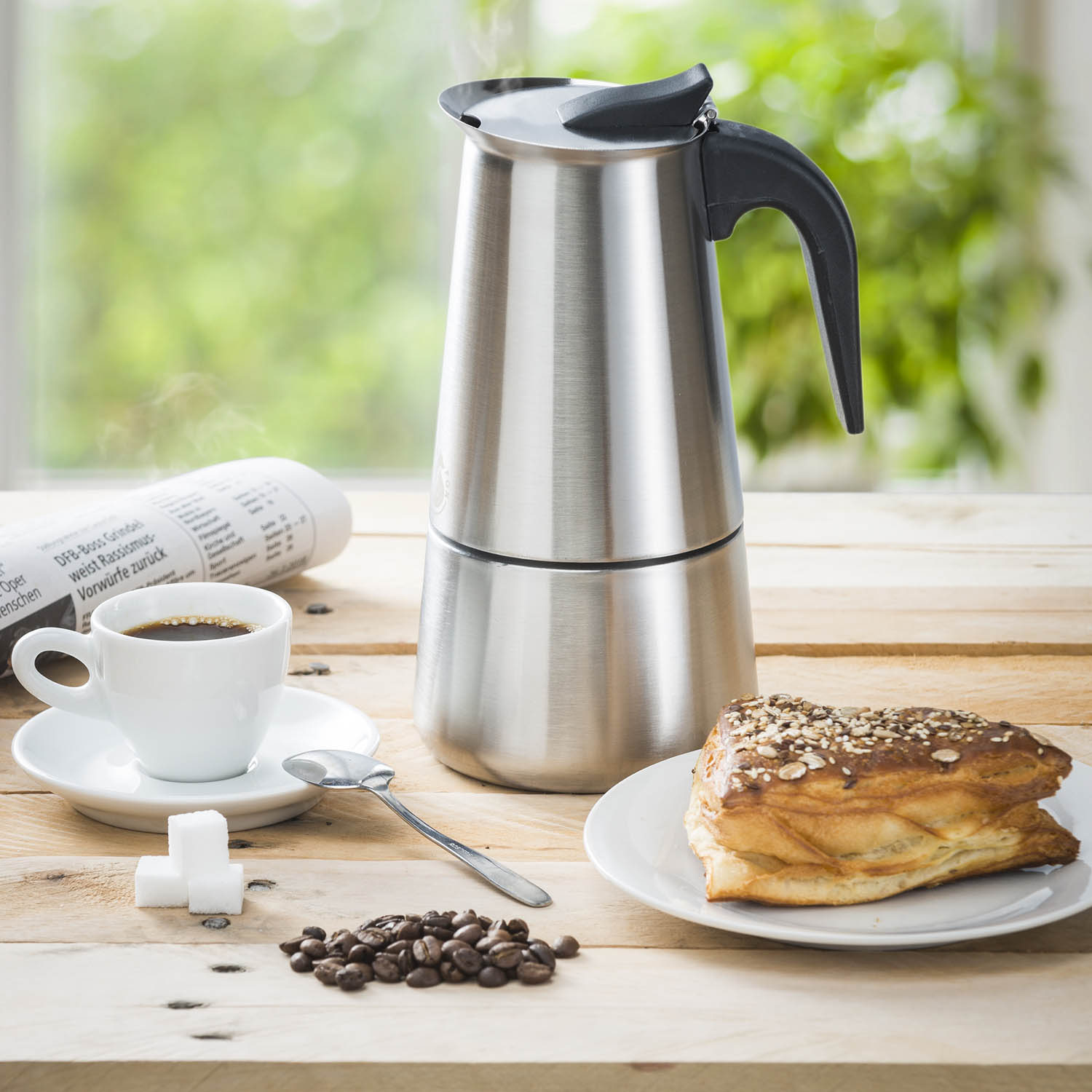 grosser-espressokocher-fuer-9-tassen