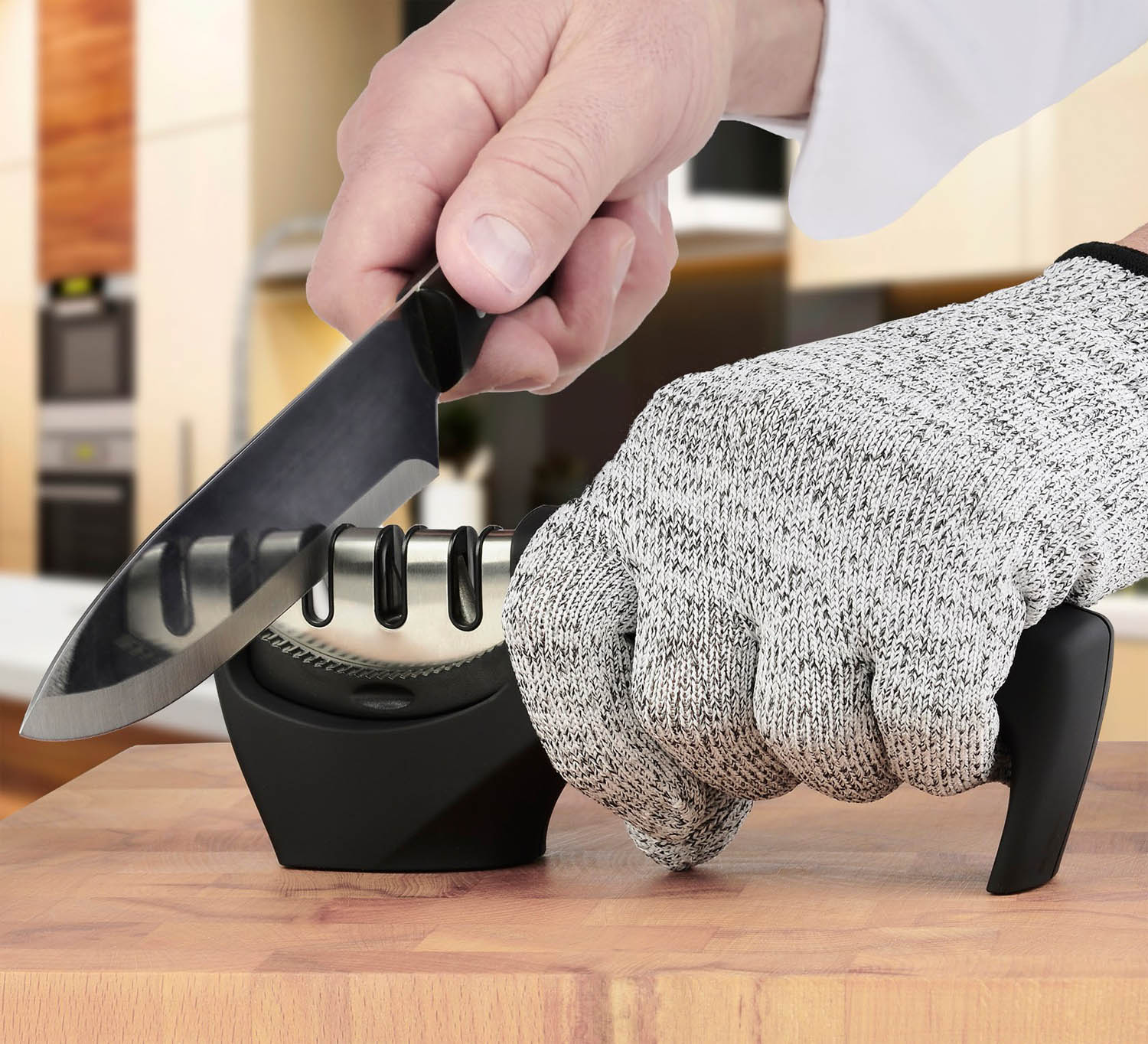 profi-messerschaerfer-mit-handschuh
