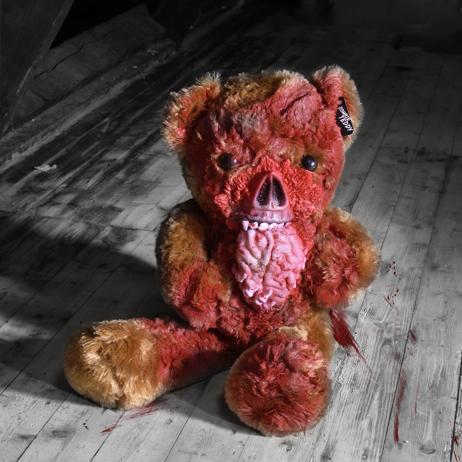 zombie-teddy-frisst-hirn